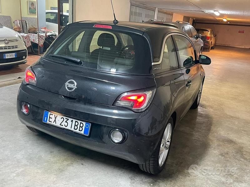 Usata Opel Adam Edition 70 CV (51 kW) 2015 Nero Utilitaria