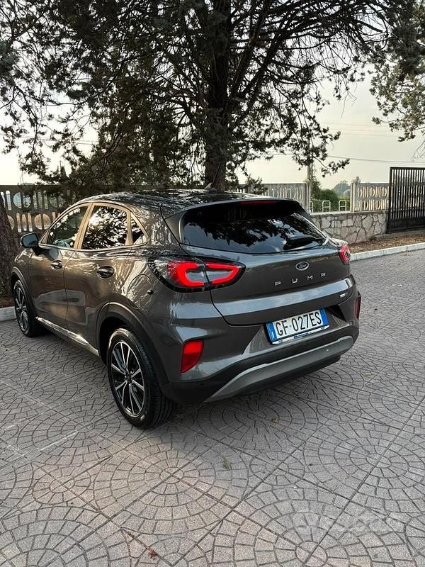 Usata Ford Puma 125 CV (91 kW) 2021 Grigio