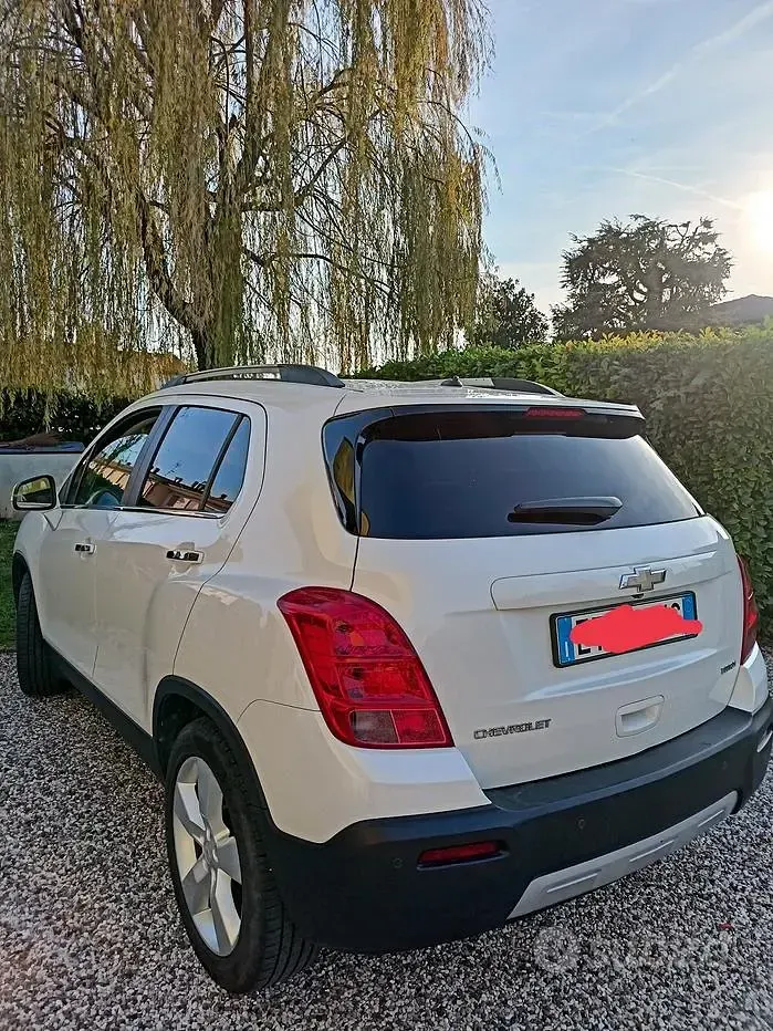 Usata Chevrolet Trax 131 CV (96 kW) 2014 Bianco SUV