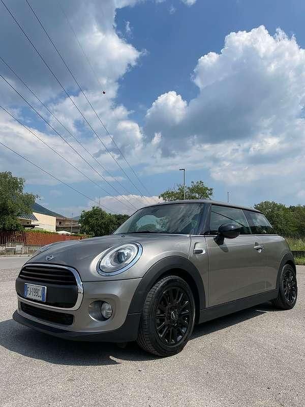 Usata Mini One D Business 95 CV (69 kW) 2017 Utilitaria