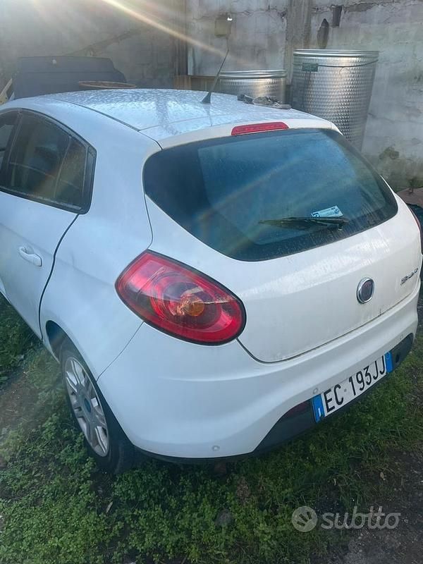 Usata Fiat Bravo 105 CV (77 kW) 2010 Bianco Utilitaria