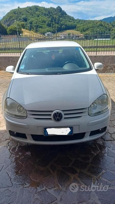 Usata VW Golf V 105 CV (77 kW) 2008 Bianco Berlina