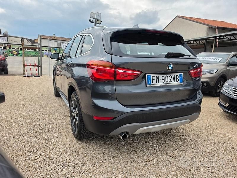 Usado BMW X1 xLine 150 CV (110 kW) 2018 Gris SUV