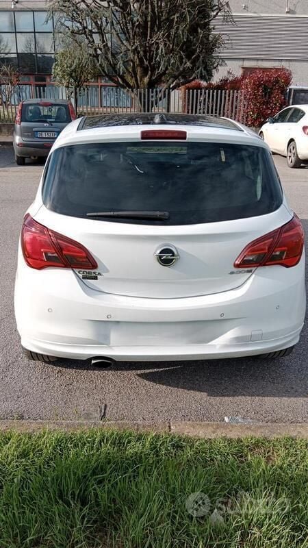 Usata Opel Corsa 95 CV (69 kW) 2017 Bianco Berlina