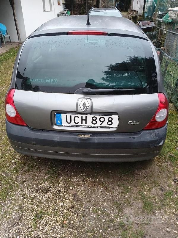 Usata Renault Clio II 2004 Berlina