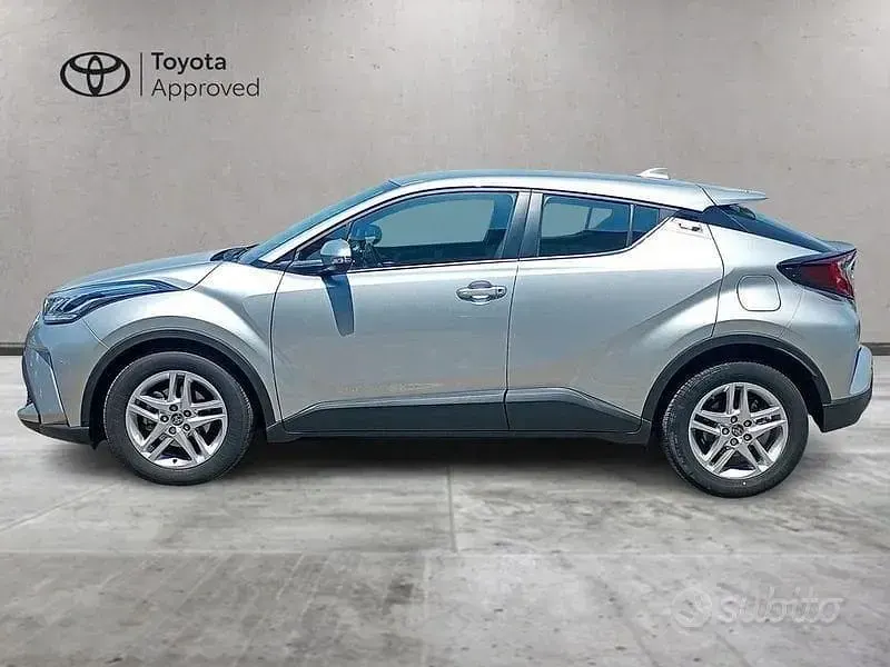 Usata Toyota C-HR Active 122 CV (89 kW) 2022 Other SUV