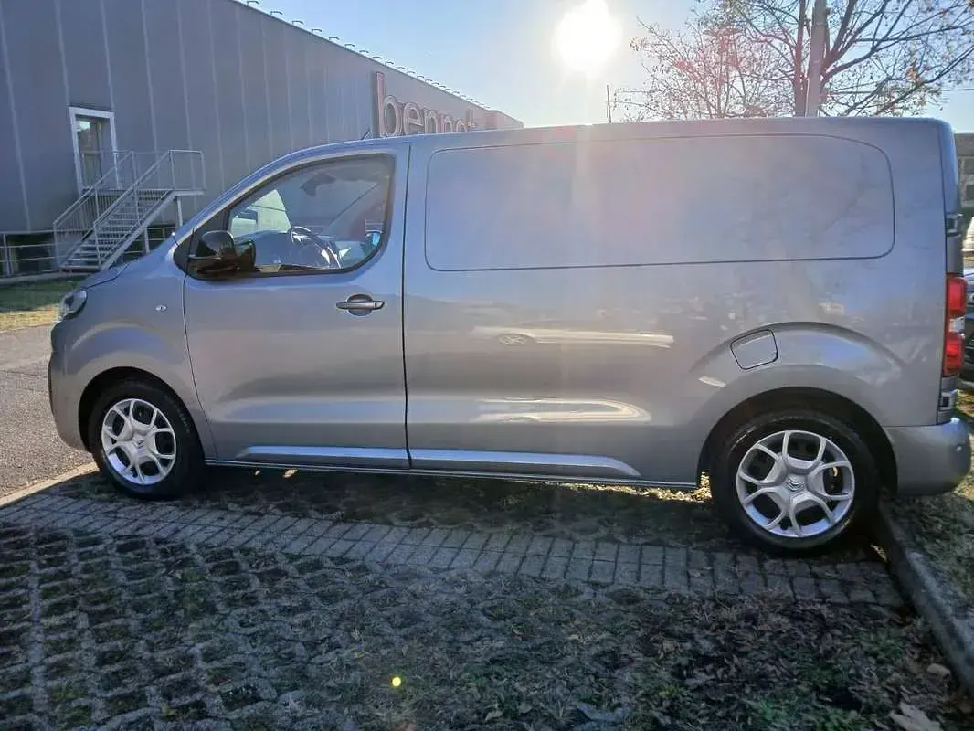 Usata Citroën Jumpy 145 CV (106 kW) 2024 Grigio Monovolume