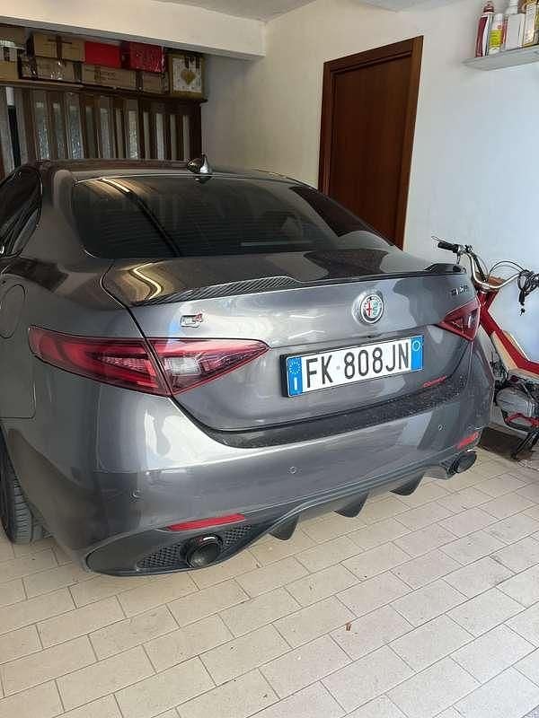 Usata Alfa Romeo Giulia Veloce 211 CV (155 kW) 2017 Berlina