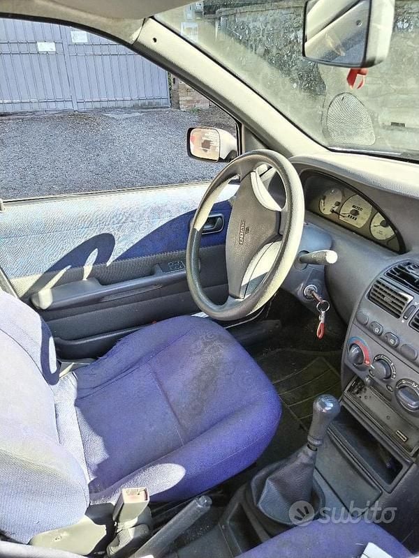 Usata Fiat Punto 1999 Bianco Utilitaria