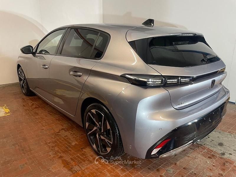 Usata Peugeot 308 Allure 131 CV (96 kW) 2024 Grigio Berlina