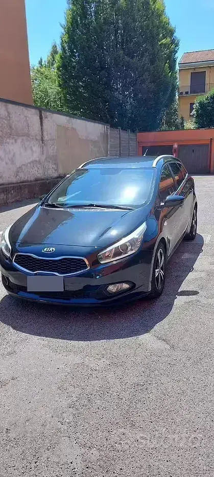 Usata Kia Ceed 90 CV (66 kW) 2014 Nero Utilitaria