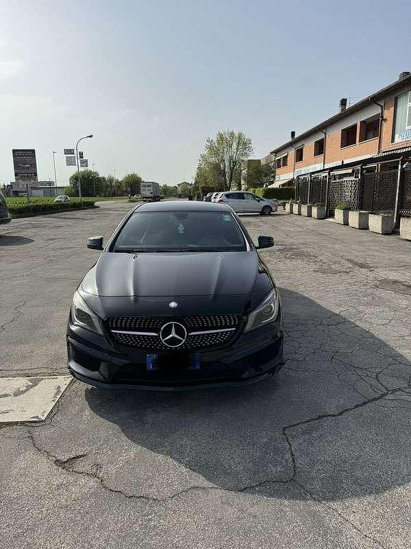 Usata Mercedes CLA220 170 CV (125 kW) 2014 Berlina