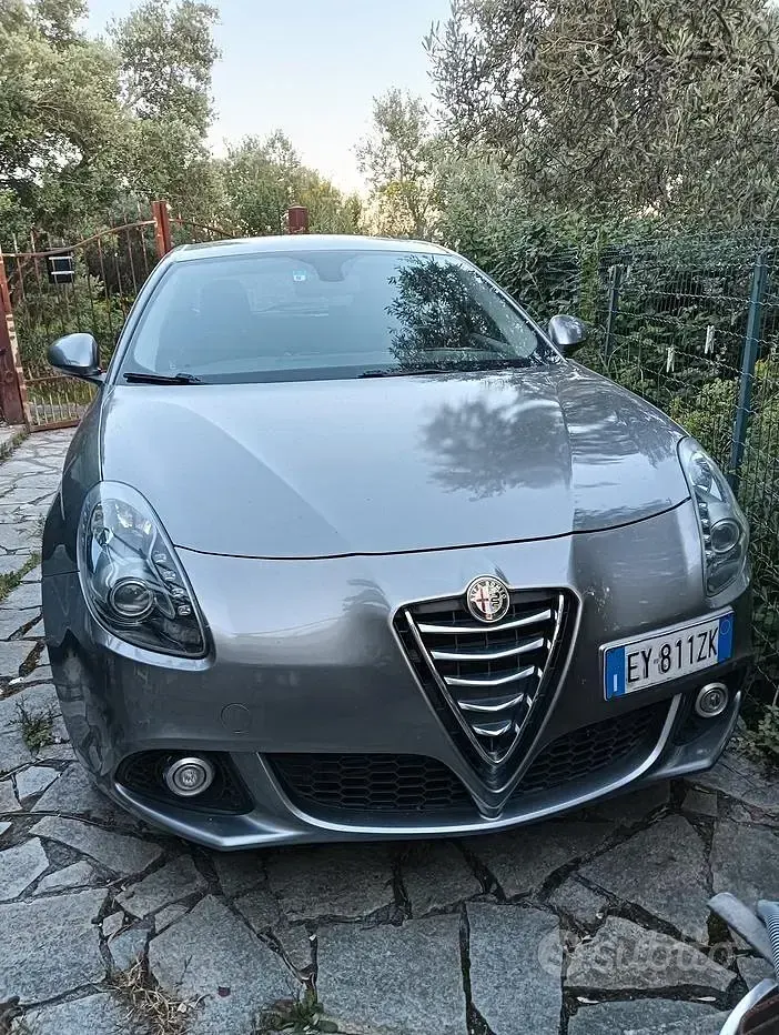 Usata Alfa Romeo Giulietta 120 CV (88 kW) 2015 Grigio Utilitaria