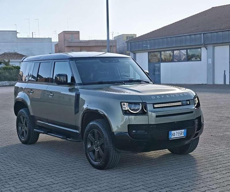 Usata Land Rover Defender Dynamic 200 CV (147 kW) 2021 Verde SUV
