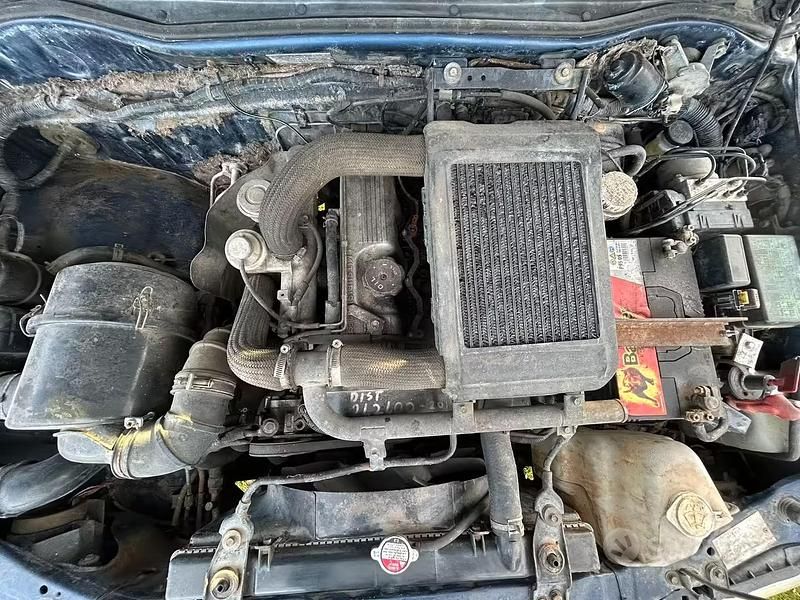 Usata Mitsubishi L200 100 CV (73 kW) 2005 Grigio Pick-up