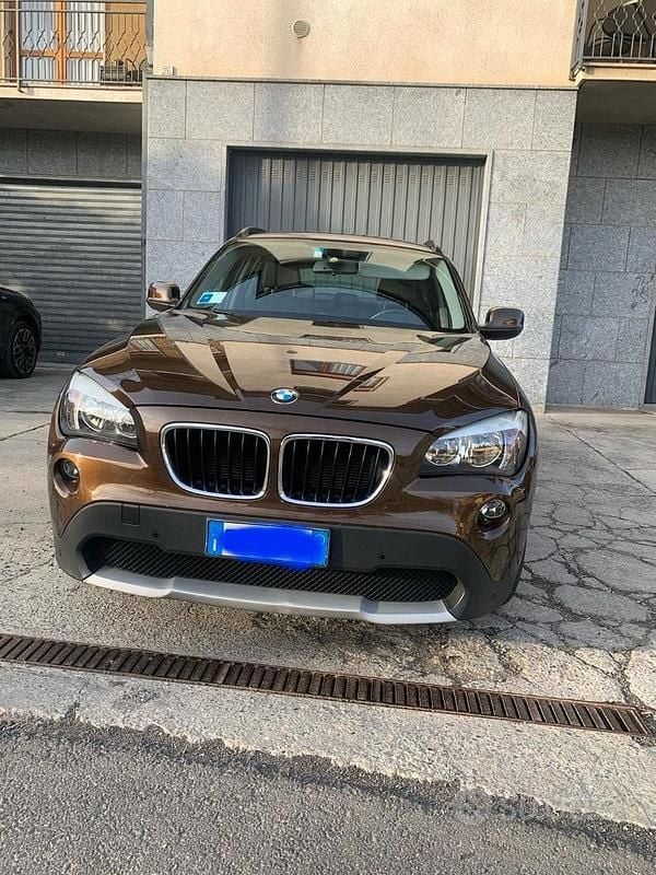 Usata BMW X1 143 CV (105 kW) 2011 Marrone SUV