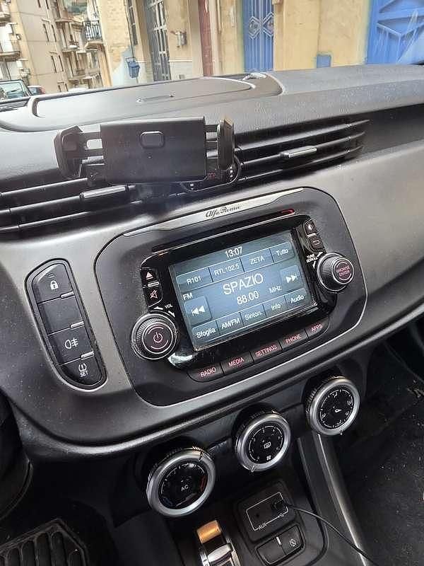 Usata Alfa Romeo Giulietta Business 120 CV (88 kW) 2015 Utilitaria