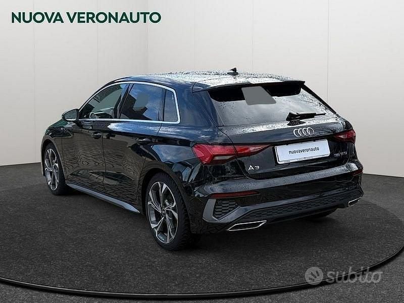 Usata Audi A3 Sportback e-tron 150 CV (110 kW) 2022 Nero Utilitaria