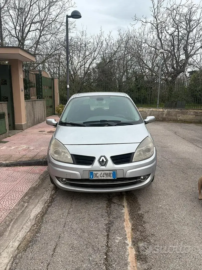 Usata Renault Scenic E-Tech 106 CV (77 kW) 2007 Grigio Monovolume