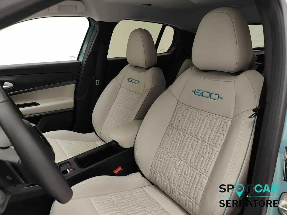 Usata Fiat 600 La Prima 100 CV (73 kW) 2025 Blu SUV
