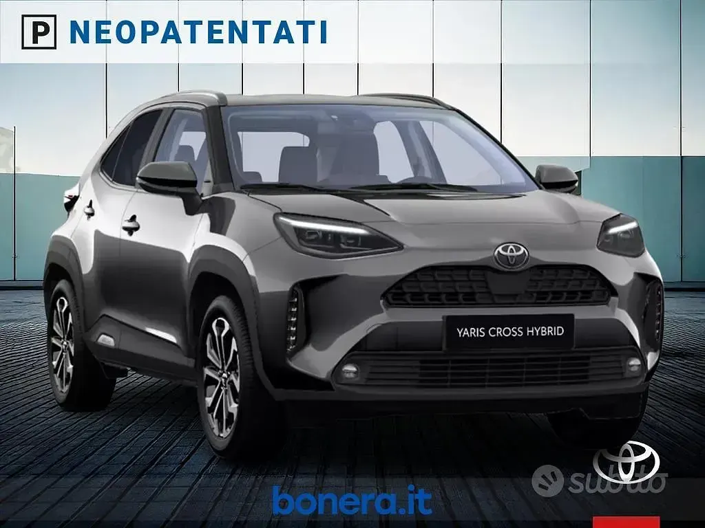 Nuova Toyota Yaris Cross Trend 116 CV (85 kW) 2026 Grigio SUV