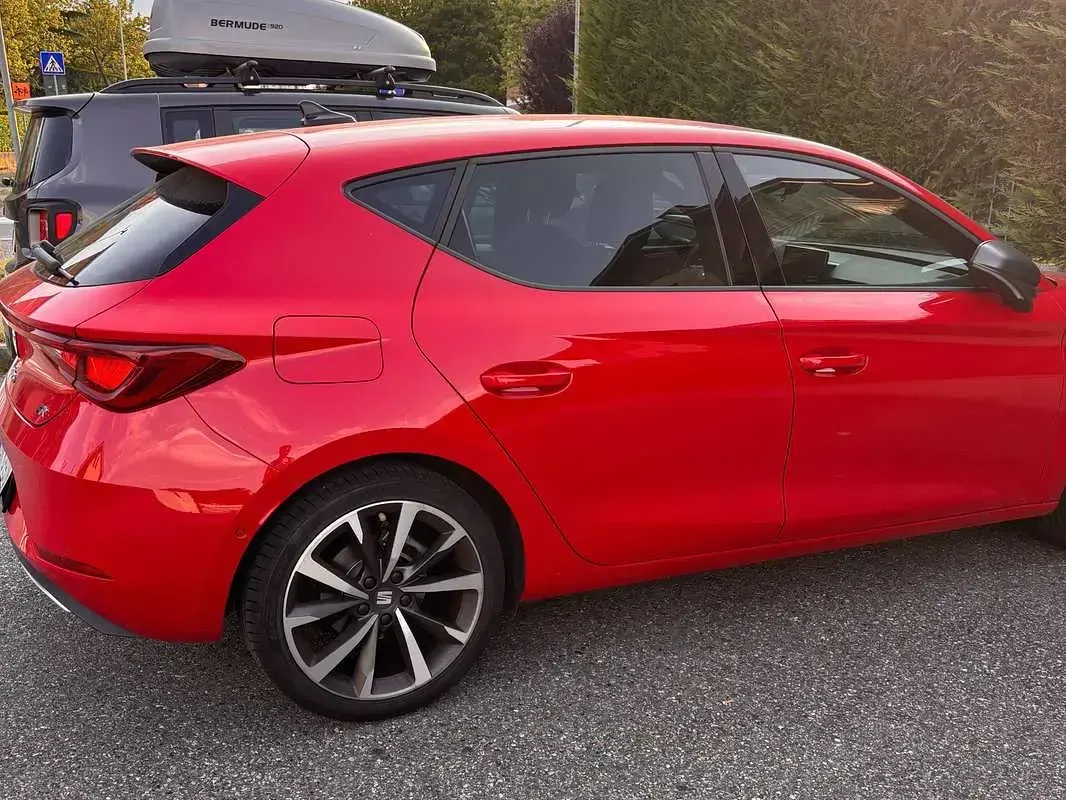 Usata Seat Leon FR 150 CV (110 kW) 2022 Rosso Berlina