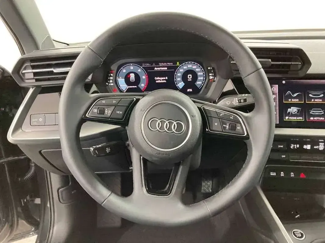 Usata Audi A3 Business 116 CV (85 kW) 2021 Grigio Berlina