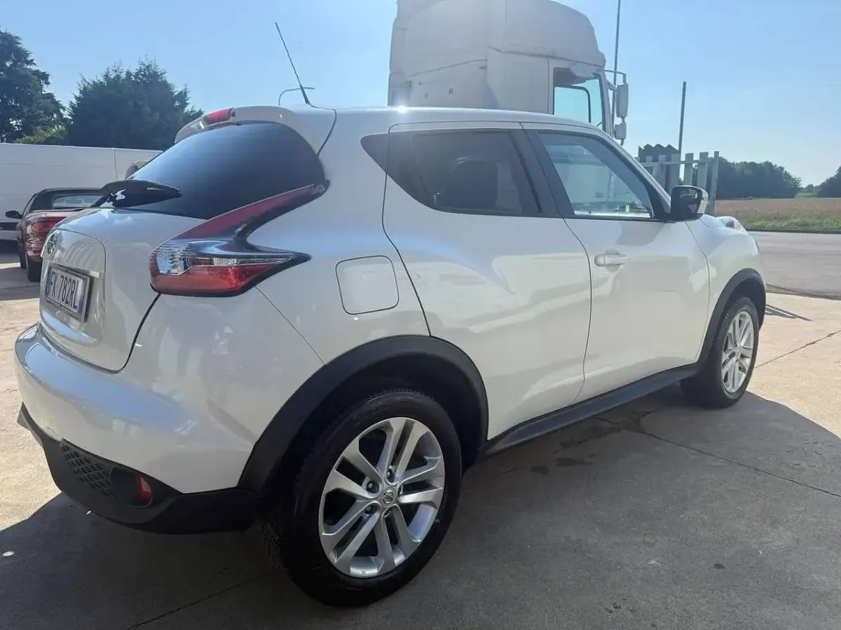 Usata Nissan Juke Acenta 116 CV (85 kW) 2017 Bianco SUV