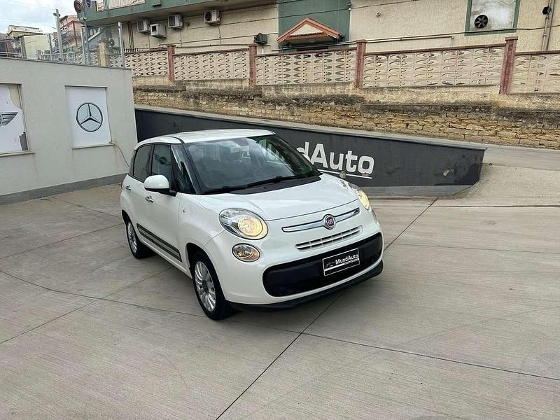 Usata Fiat 500L Lounge 85 CV (62 kW) 2014 Bianco Monovolume