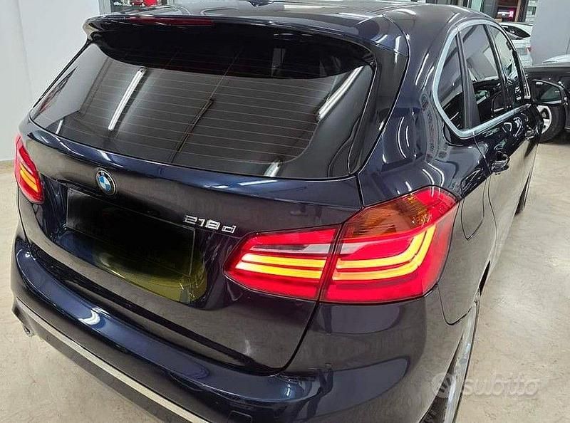 Blu/azzurro Usata 2019 BMW 218 Active Tourer Luxury Line Monovolume | 14.900 € (Molto cara) - Immagine 1/4