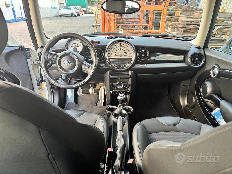 Usata Mini Cooper S 122 CV (89 kW) 2011 Utilitaria