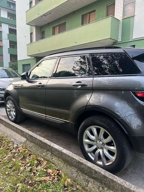 Usata Land Rover Range Rover evoque 150 CV (110 kW) 2018 Grigio SUV