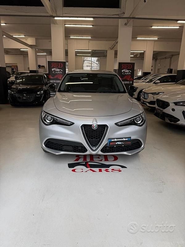 Usata Alfa Romeo Stelvio Executive 190 CV (139 kW) 2020 Grigio SUV