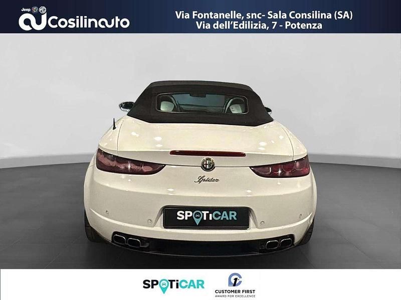 Usata Alfa Romeo Spider Exclusive 200 CV (147 kW) 2007 Bianco Cabrio