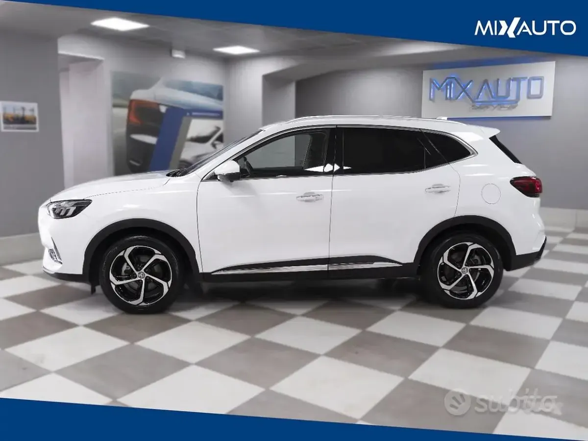 Usata MG HS Luxury 162 CV (119 kW) 2024 Bianco SUV