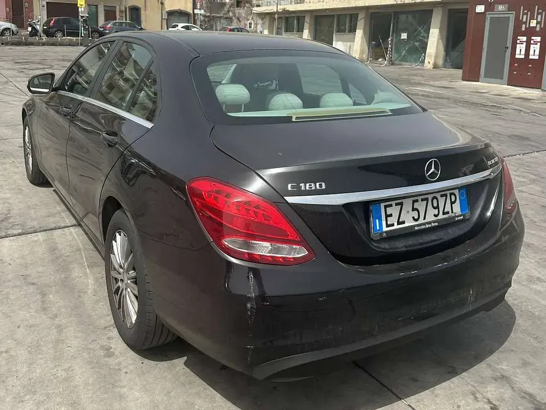 Usata Mercedes C180 Executive 116 CV (85 kW) 2015 Nero Berlina