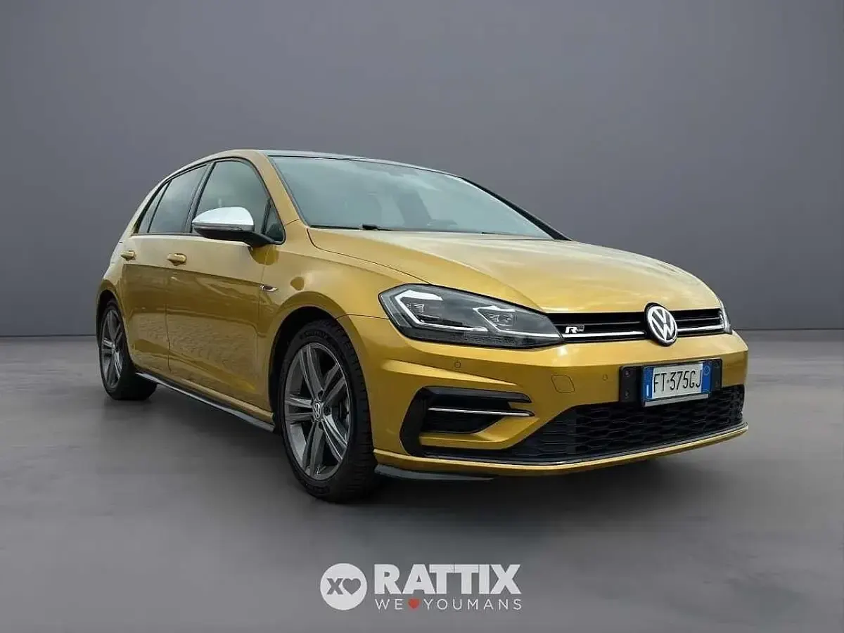 Second-hand VW Golf VII R-line 150 CP (110 kW) 2018 Berlinǎ