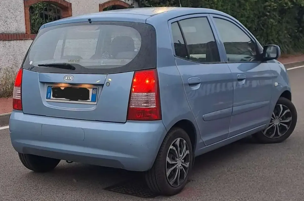 Usata Kia Picanto EX 65 CV (47 kW) 2004 Blu/azzurro Utilitaria