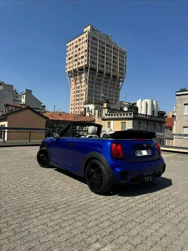 Usata Mini Cooper S Cabriolet Hype 192 CV (141 kW) 2018 Blu/azzurro Cabrio