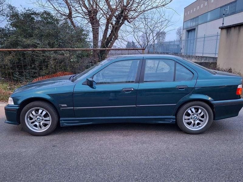 Usata BMW 318 140 CV (102 kW) 1995 Berlina