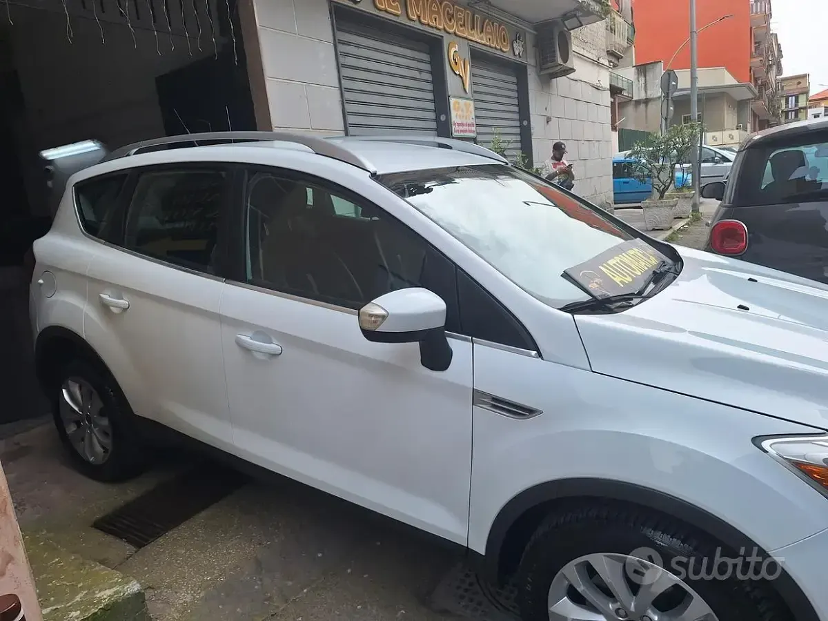 Usata Ford Kuga Titanium 163 CV (119 kW) 2012 Bianco SUV