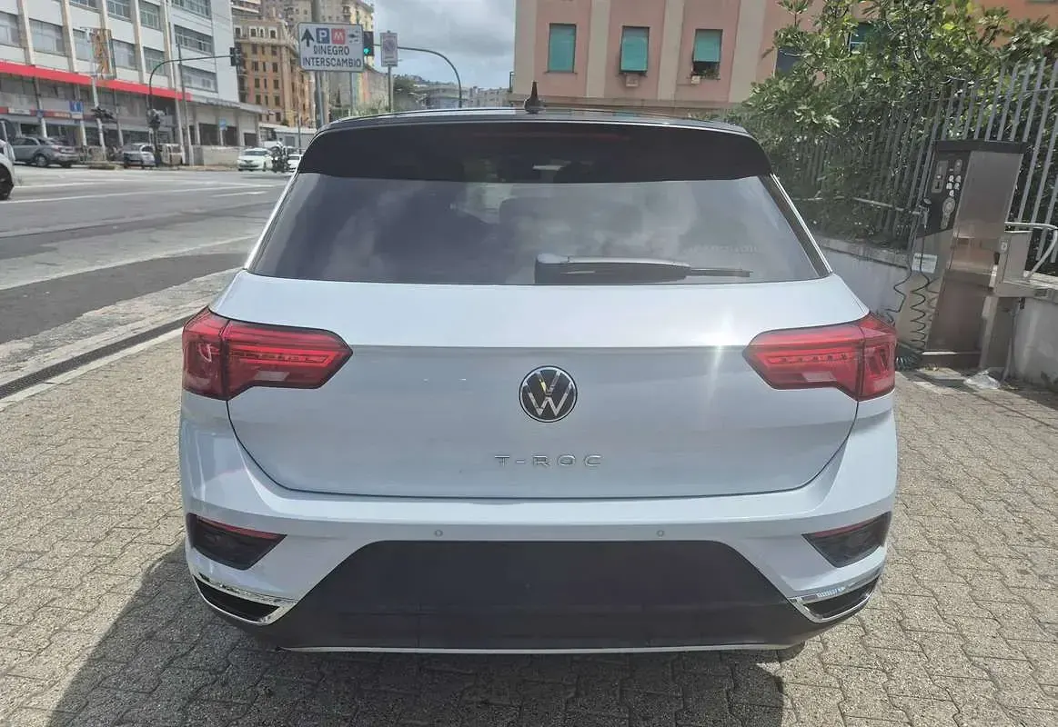 Usata VW T-Roc Style 110 CV (80 kW) 2021 Argento SUV