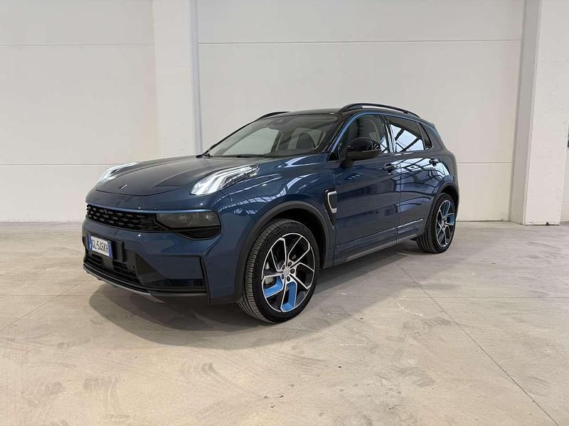 Usata Lynk & Co 01 179 CV (131 kW) 2022 Blu metallizzato SUV