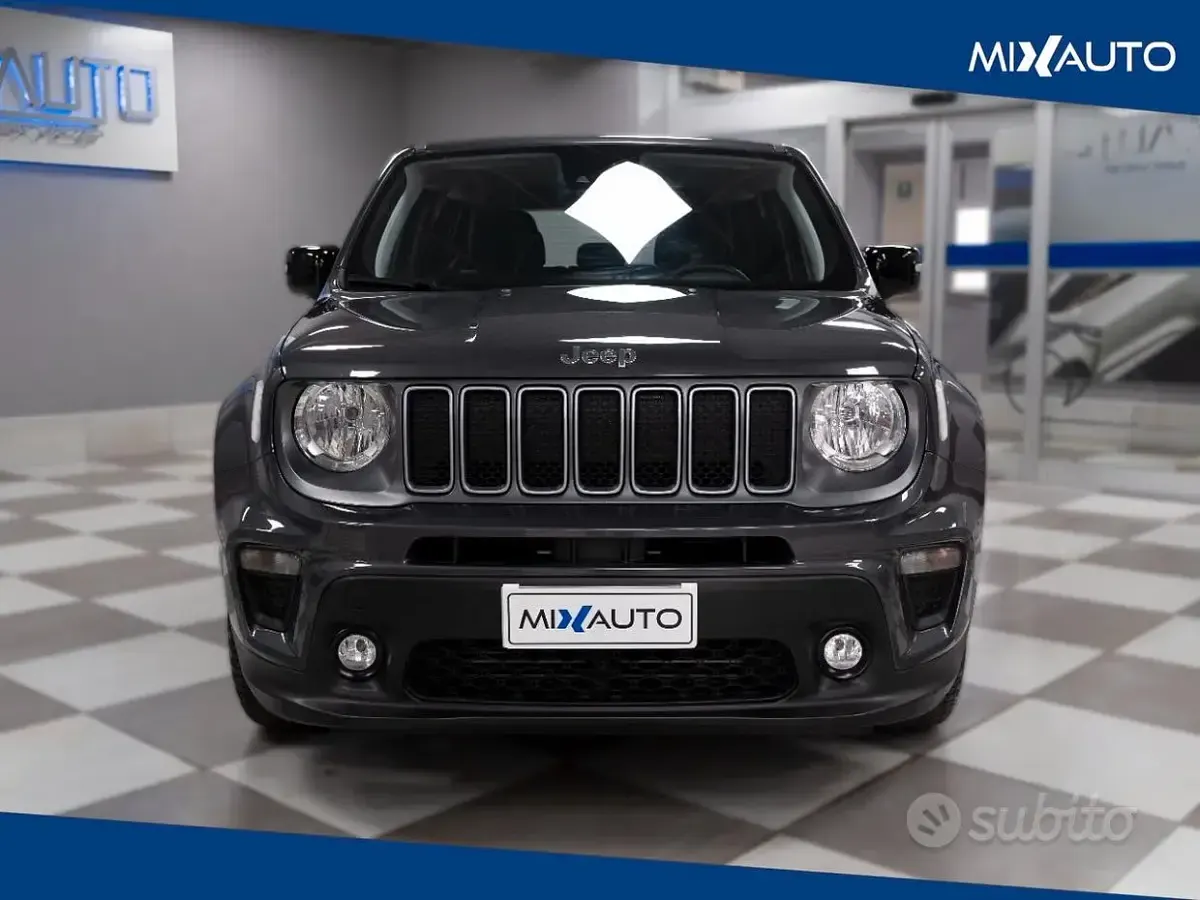 Occasion Jeep Renegade Limited 131 ch (96 kW) 2023 Gris SUV