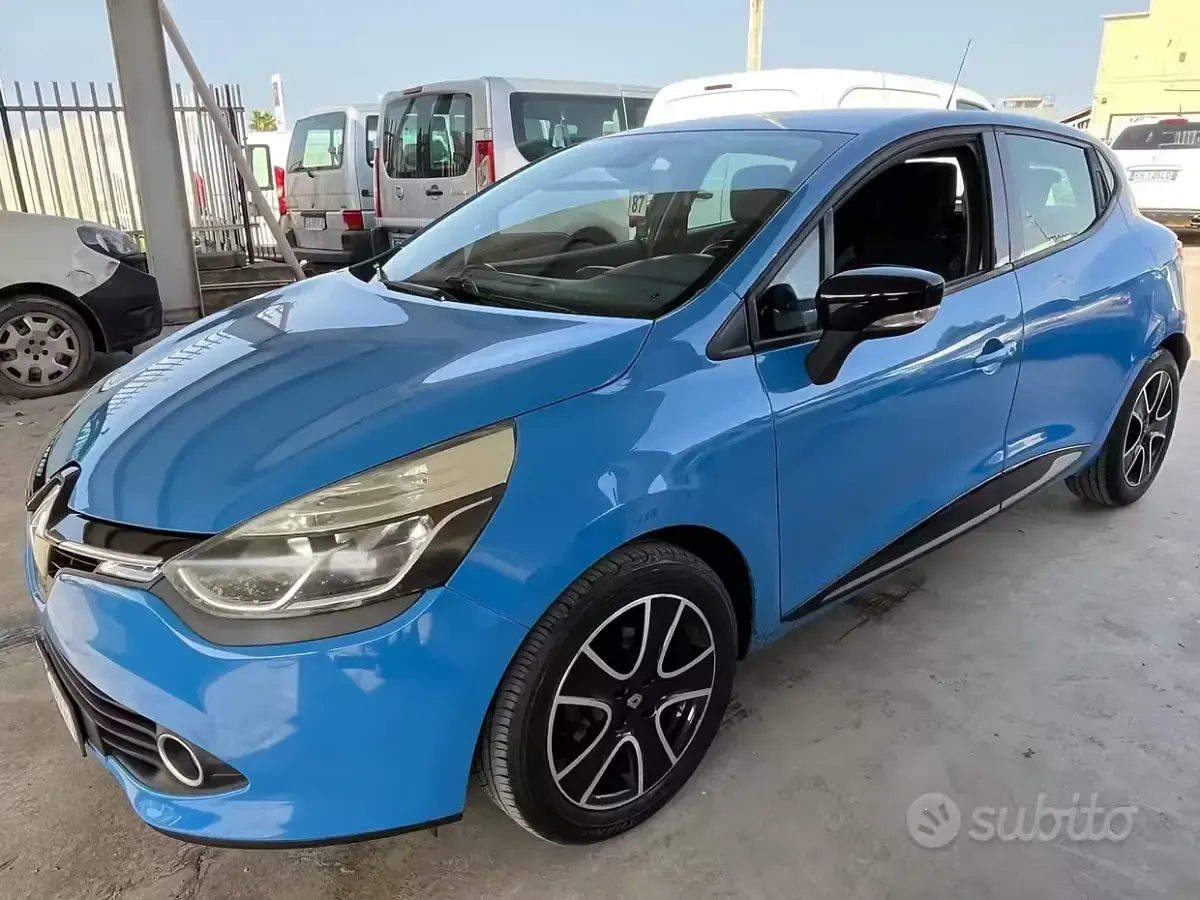 Usata Renault Clio 90 CV (66 kW) 2016 Bluazzurro Utilitaria