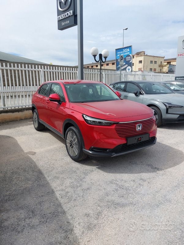 Usata Honda HR-V Hybrid 107 CV (78 kW) 2024 Rosso SUV