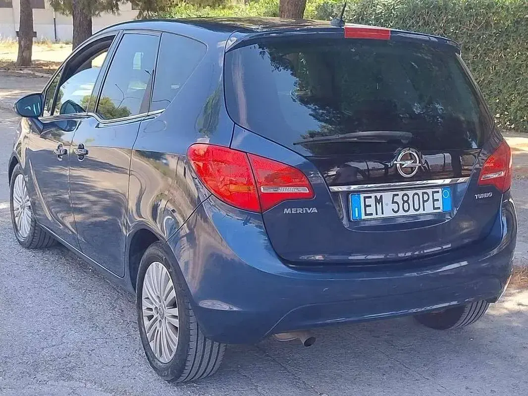 Usata Opel Meriva Cosmo 120 CV (88 kW) 2014 Blu/azzurro Monovolume