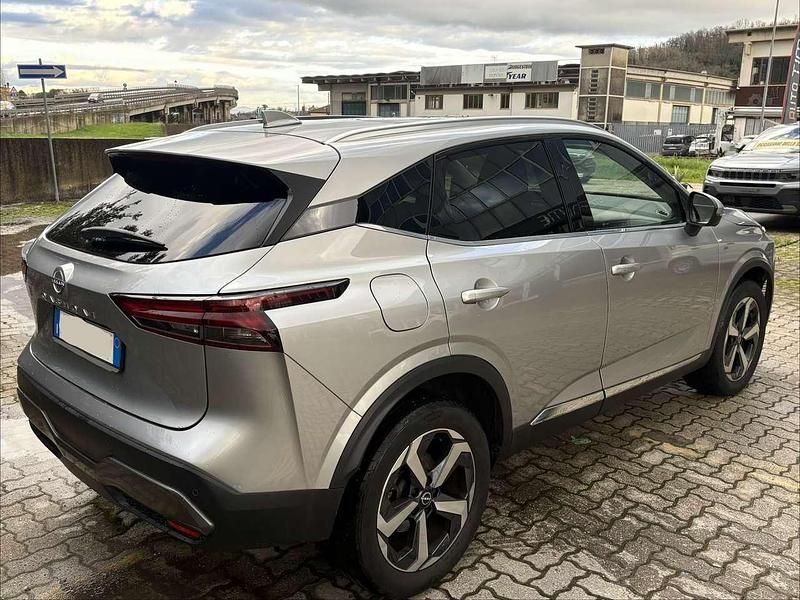 Usata Nissan Qashqai N-Connecta 140 CV (102 kW) 2022 Newport grey SUV