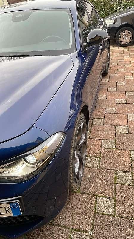 Usata Alfa Romeo Giulia Veloce 211 CV (155 kW) 2018 Blu/azzurro Berlina