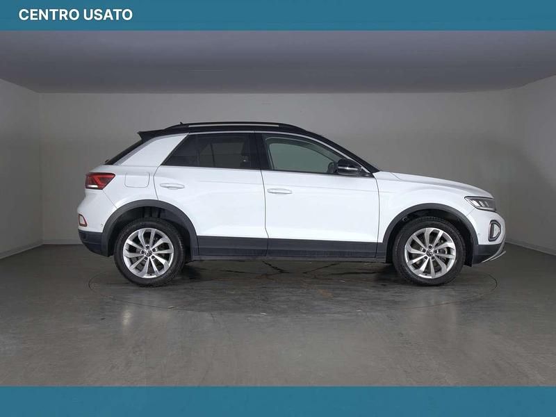 Usata VW T-Roc Life 150 CV (110 kW) 2022 Pure white SUV